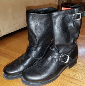Frye Veronica Short Boot